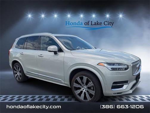 2022 Volvo XC90 T6 Inscription