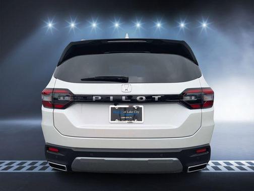 Platinum White Pearl 2026 Honda Pilot EX-L