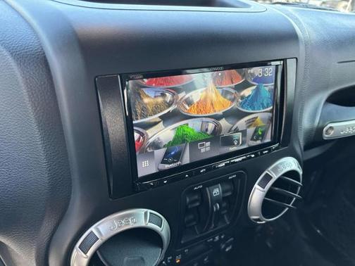 2017 Jeep Wrangler SAHARA