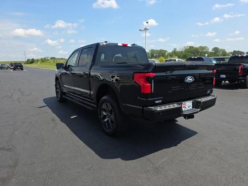 2025 Ford F-150 Lightning Flash