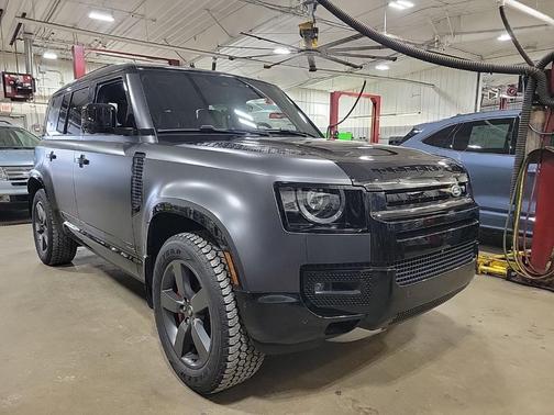 2024 Land Rover Defender P400 X