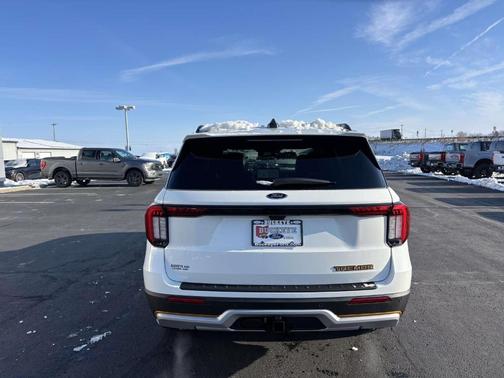 Star White 2026 Ford Explorer Tremor