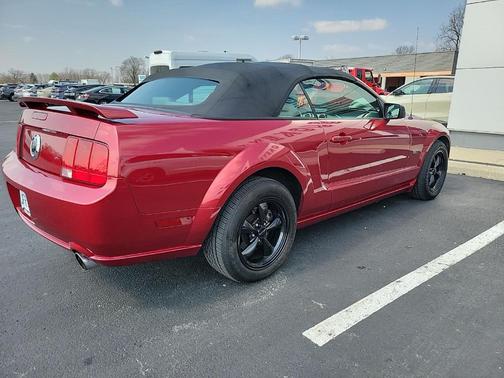 Torch Red Clearcoat 2006 Ford Mustang GT Premium