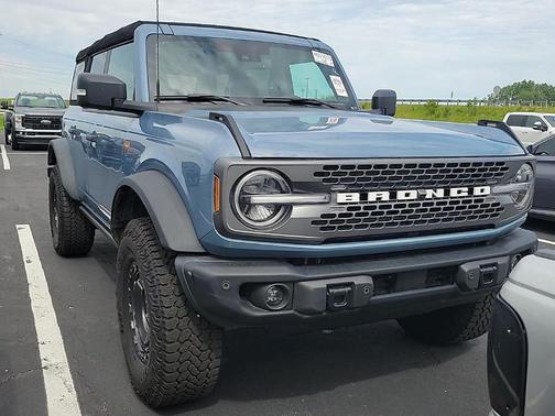 Azure Gray Metallic 2025 Ford Bronco Badlands