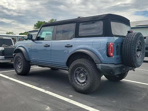 Azure Gray Metallic 2025 Ford Bronco Badlands