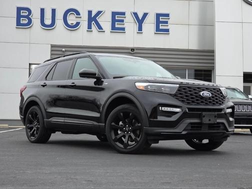 Agate Black Metallic 2023 Ford Explorer ST-Line