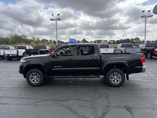 2017 Toyota Tacoma SR5