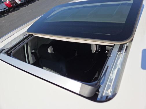 Hyper White 2023 Hyundai PALISADE SEL