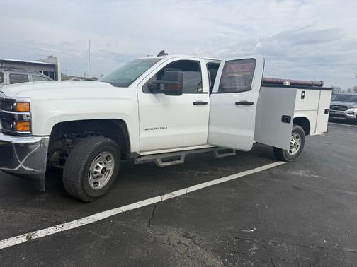 Summit White 2019 Chevrolet Silverado 2500 WT