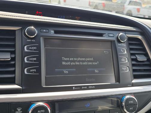 Blizzard Pearl 2017 Toyota Highlander LE Plus