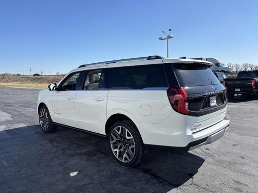 Star White 2026 Ford Expedition Max Platinum