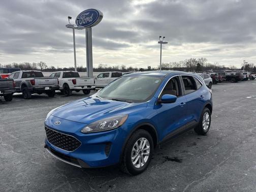 2020 Ford Escape SE