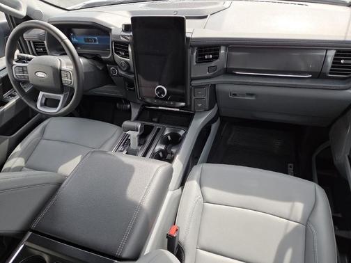 Oxford White 2025 Ford F-150 Lightning Flash