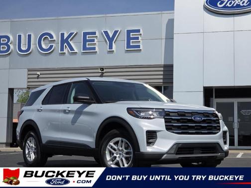 Space White Metallic 2026 Ford Explorer Active