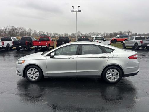 2014 Ford Fusion S