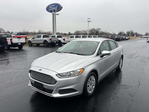 2014 Ford Fusion S