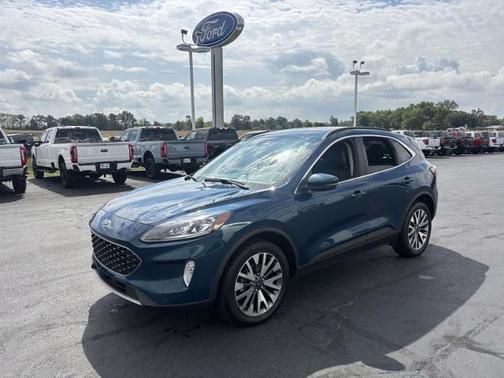 2020 Ford Escape TITANIUM
