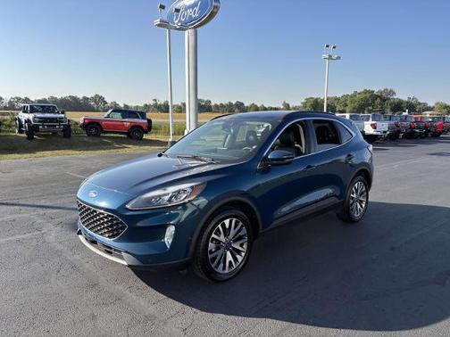 2020 Ford Escape TITANIUM