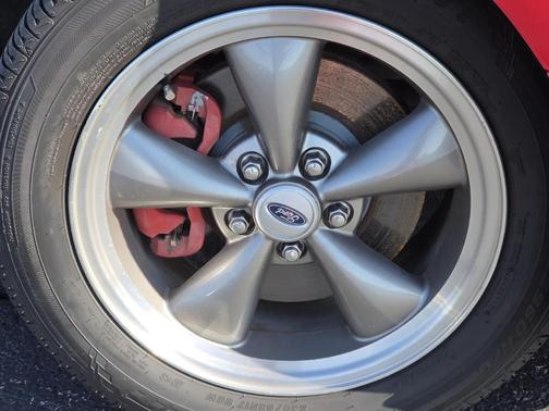 Race Red 2006 Ford Mustang GT Premium