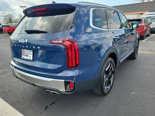 2025 Kia Telluride S