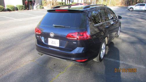 2015 Volkswagen Golf SportWagen TDI S 4-Door