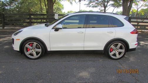 2018 Porsche Cayenne Turbo