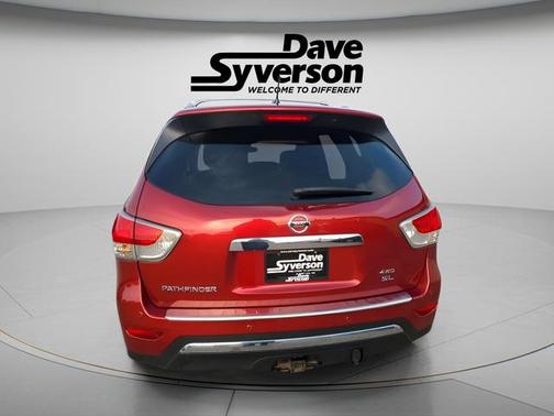 2015 Nissan Pathfinder SL