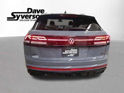 2026 Volkswagen Atlas Cross Sport 2.0T SEL R-Line Black