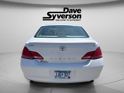 White 2007 Toyota Avalon XL