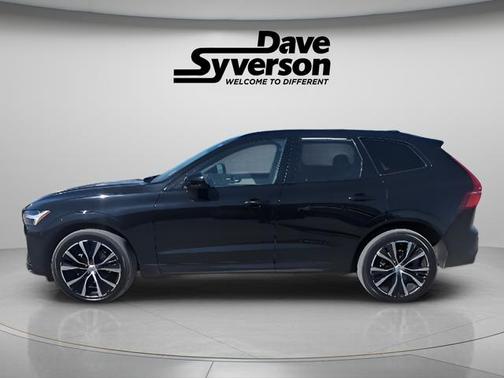 2023 Volvo XC60 B5 Plus Dark Theme