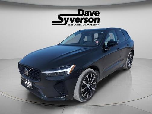 2023 Volvo XC60 B5 Plus Dark Theme