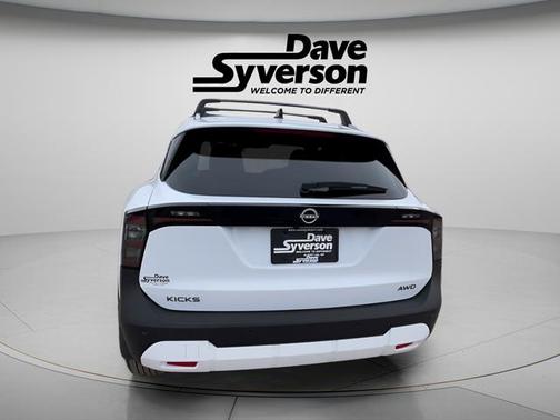 2026 Nissan Kicks SV