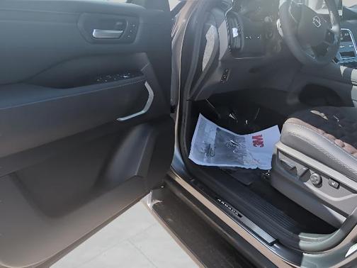 2025 Nissan Armada Platinum Reserve