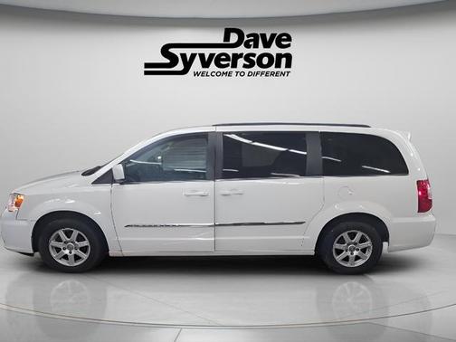 2012 Chrysler Town & Country Touring