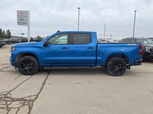 2022 Chevrolet Silverado 1500 Custom