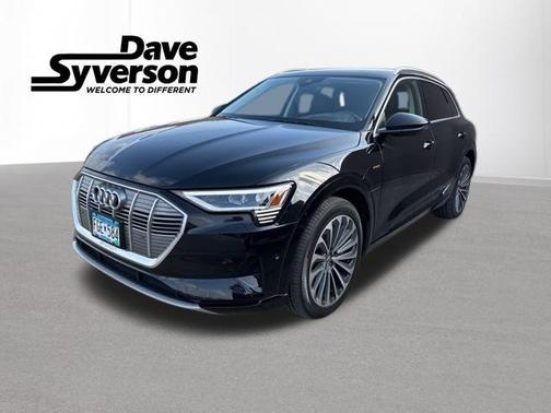 2019 Audi e-tron Prestige