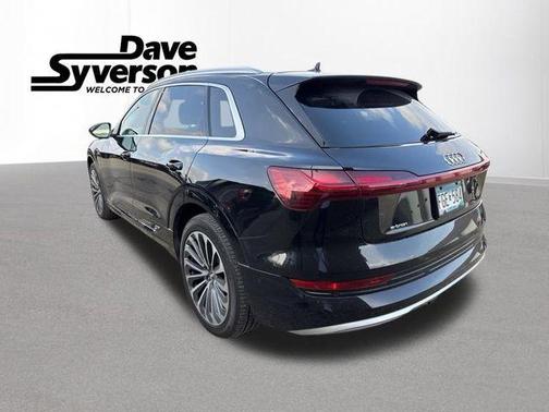 2019 Audi e-tron Prestige