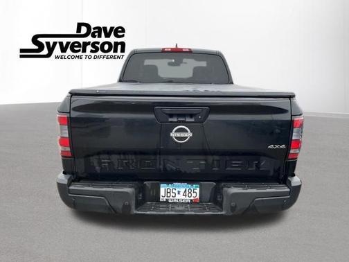 2022 Nissan Frontier S