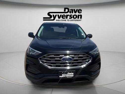 Black 2020 Ford Edge SE
