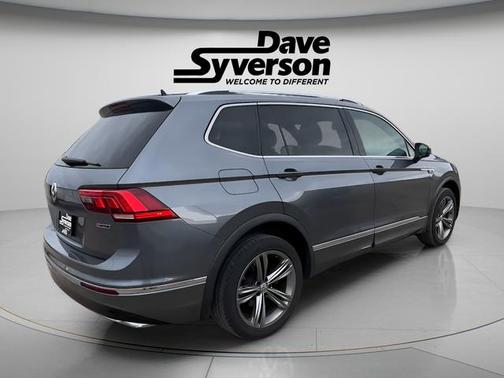 2019 Volkswagen Tiguan 2.0T SEL R-Line