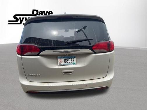 2020 Chrysler Pacifica Touring-L Plus