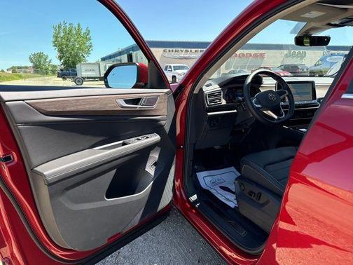 2024 Volkswagen Atlas 2.0T SEL