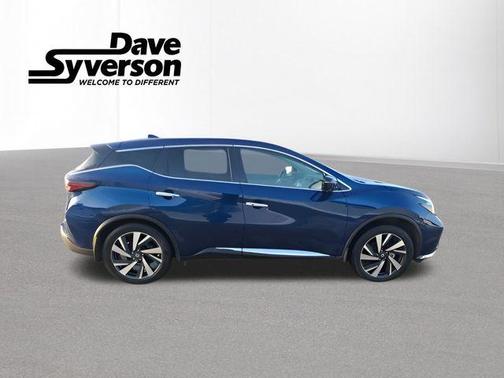 2022 Nissan Murano SL