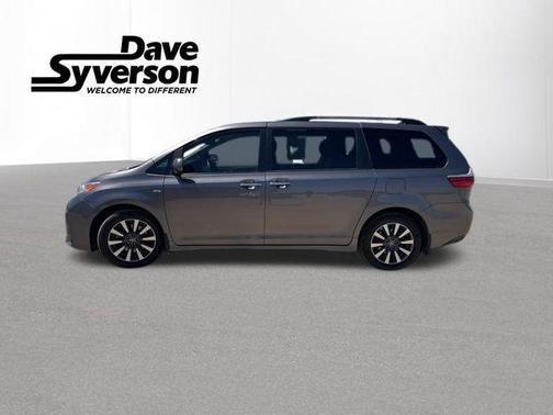 2020 Toyota Sienna XLE
