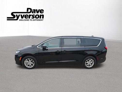 2024 Chrysler Pacifica Touring-L