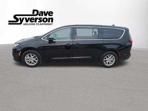 2024 Chrysler Pacifica Touring-L