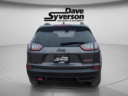 2020 Jeep Cherokee Trailhawk