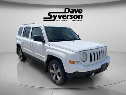 Bright White Clearcoat 2016 Jeep Patriot Latitude