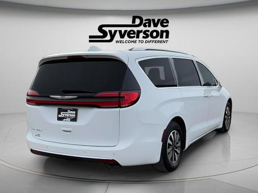 2021 Chrysler Pacifica Touring-L