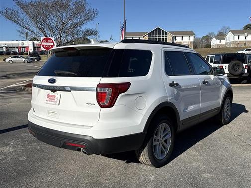 2017 Ford Explorer Base
